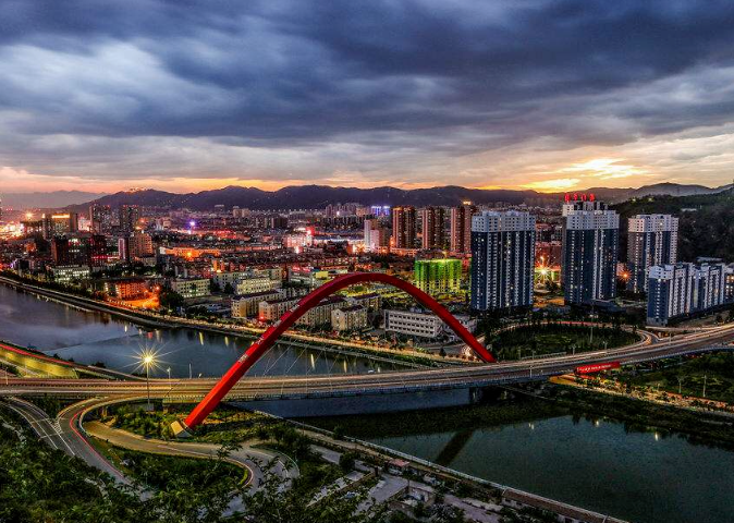 张家口，致敬领导与市民，共筑美好家园