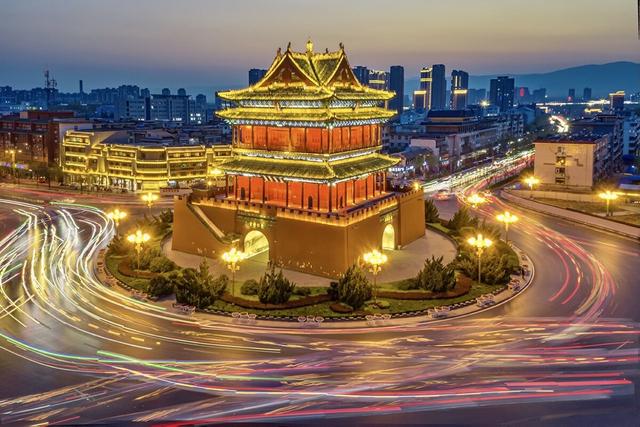 临汾市领导与市民朋友们共话发展